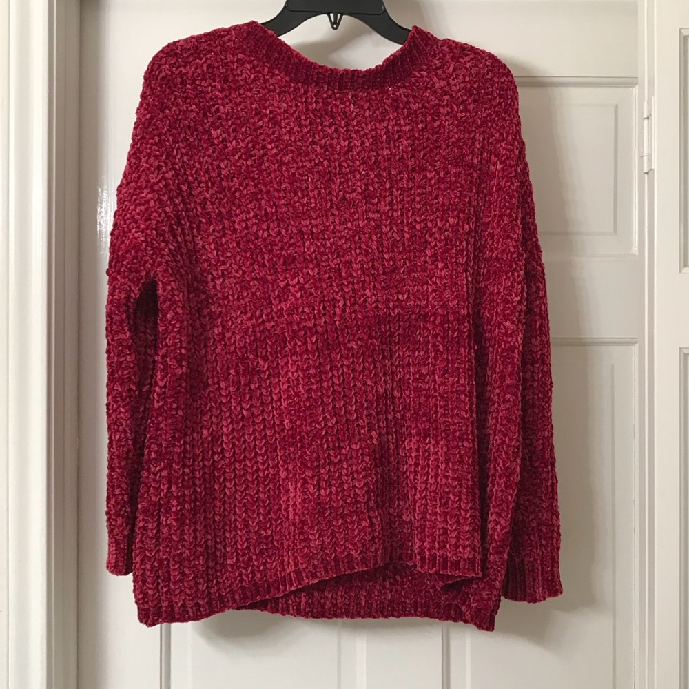 Chenille tie back sweater.